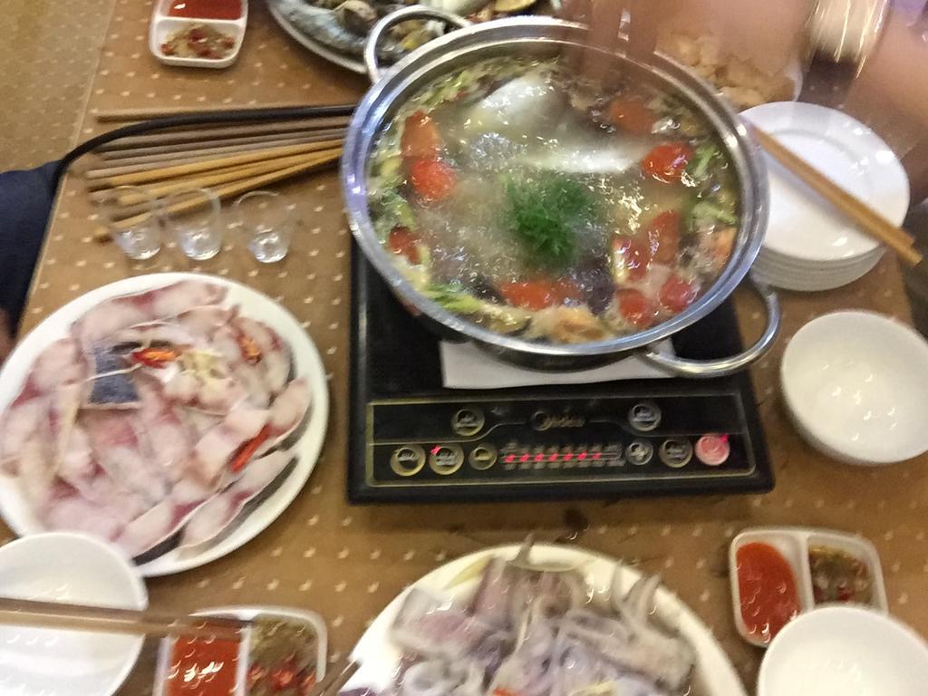 Thanh Tung Hotel カットバ島 エクステリア 写真